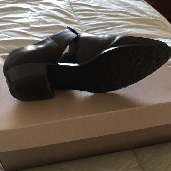 Shoes - Picture 3 of 4